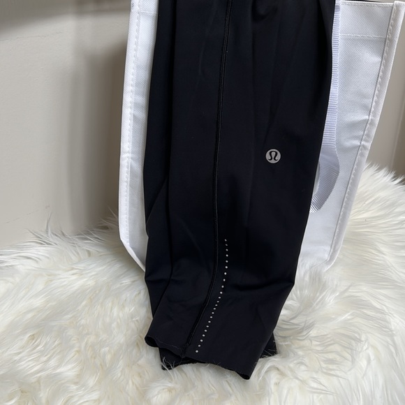 LULULEMON!! - Picture 11 of 14